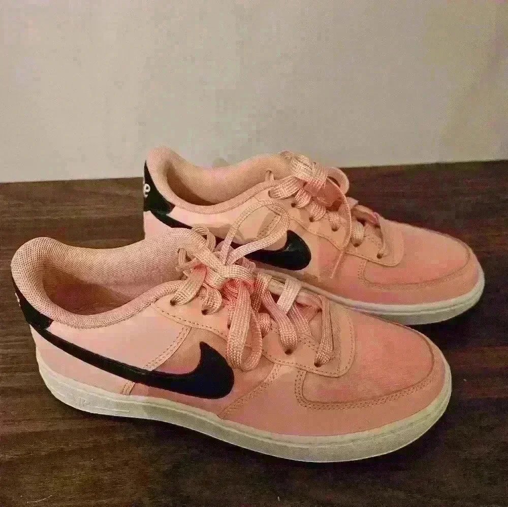 Nike Air Force 1 Valentine Day Bleached Coral Low Top Sneaker 4Y BQ6980-600